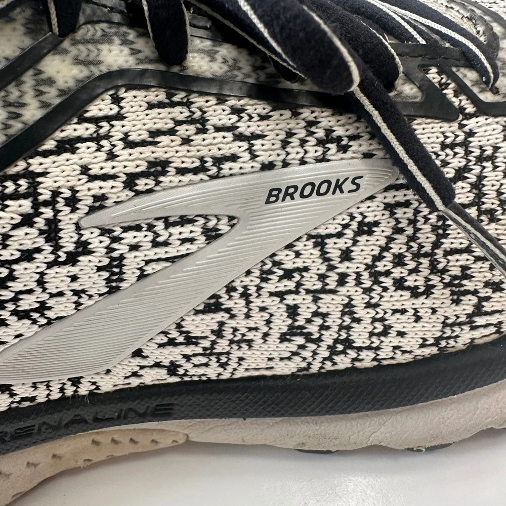 Brooks Adrenaline GTS 20 Running Shoes Cushioned Sneakers Black White Womens 9.5